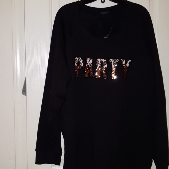 Sweatshirt - Picture 2 of 3